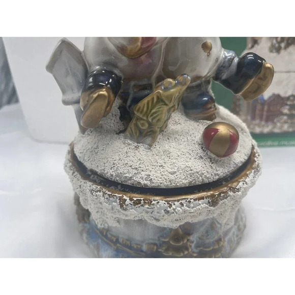 JCPenney Home Collection  SNOWMAN DECORATIVE MUSIC BOX MUSICAL  JINGLE BELLS - Picture 6 of 16
